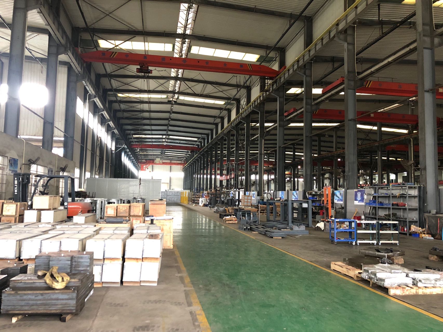 2018年1月，自建工廠投入使用，開始組建生產(chǎn)團(tuán)隊(duì)